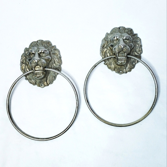 *Last Chance* Vintage Pair of Lion Head Brass Door Knockers or Towel Holders - Picture 1 of 16